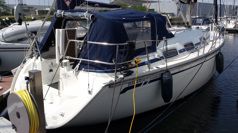 Bavaria 30 on sale cruiser