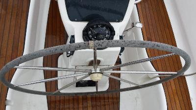 Bavaria 32