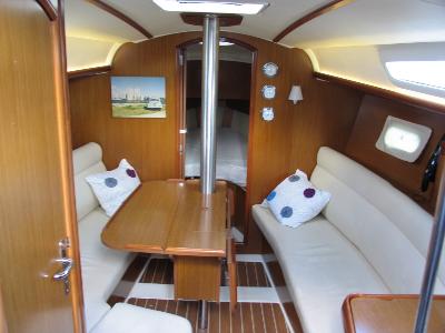 Jeanneau Sun Odyssey 32i Legende
