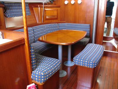 Beneteau Oceanis 393