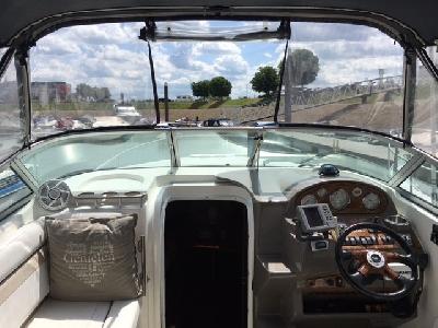 Rinker 2500 Fiesta Vee