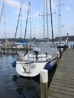 Hallberg Rassy 37