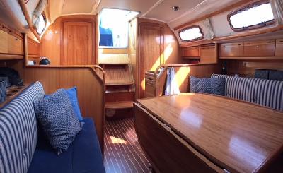 Bavaria 30 cruiser