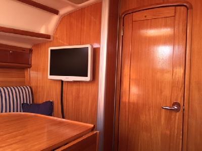 Bavaria 30 cruiser