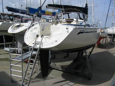 Bavaria 30 cruiser