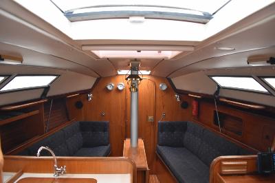 Beneteau First 325