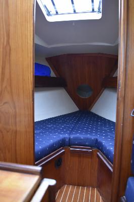 Beneteau First 325