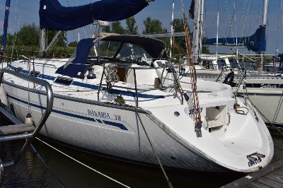 Bavaria 38 