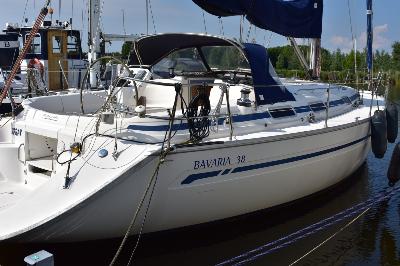 Bavaria 38 