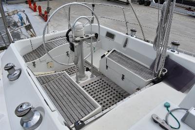 Beneteau First 375