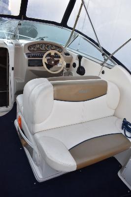 Rinker Fiesta Vee 242