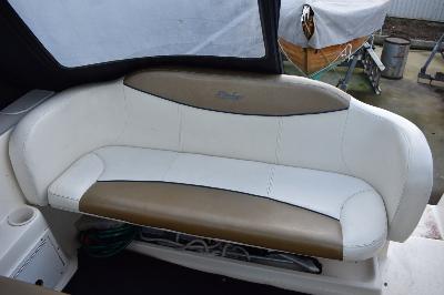 Rinker Fiesta Vee 242