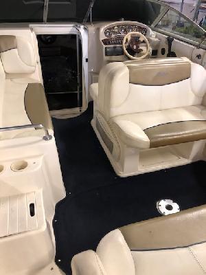 Rinker Fiesta Vee 242