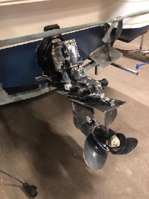 Rinker Fiesta Vee 242