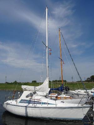 Dufour 28