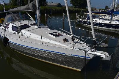 Alubat OVNI 36