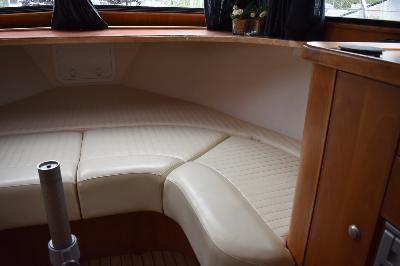 Excellent 960 OK Cabin Cruiser