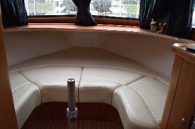 Excellent 960 OK Cabin Cruiser