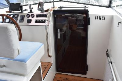 Excellent 960 OK Cabin Cruiser