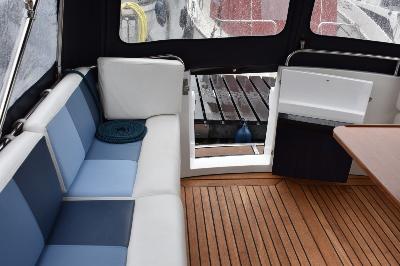 Excellent 960 OK Cabin Cruiser