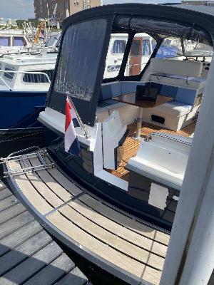 Excellent 960 OK Cabin Cruiser