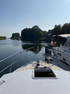 Excellent 960 OK Cabin Cruiser