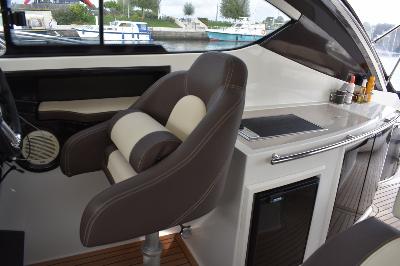 Galeon 325 HT
