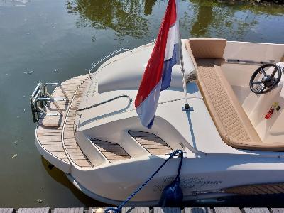 Oud Huijzer 600 Tender