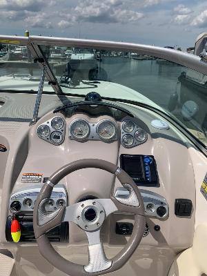 Maxum 2400 SC3