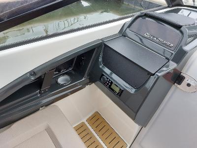 Quicksilver Activ 755 Cruiser