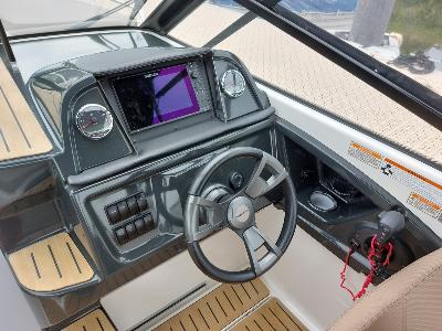 Quicksilver Activ 755 Cruiser
