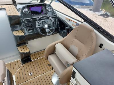 Quicksilver Activ 755 Cruiser