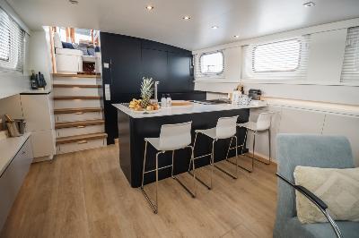 Luxe Motor 22M
