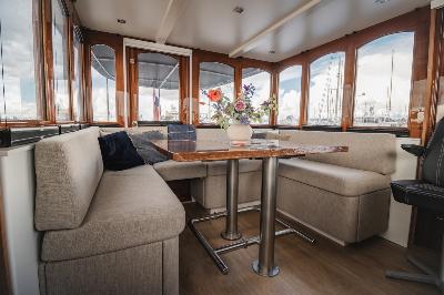 Luxe Motor 22M