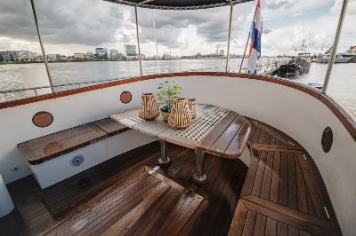 Luxe Motor 22M