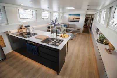 Luxe Motor 22M