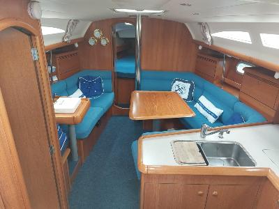 Jeanneau Sun Odyssey 37