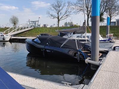 Oud Huijzer 700 Tender