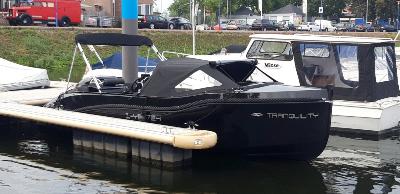 Oud Huijzer 700 Tender