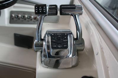 Sea Ray 305 Sundancer