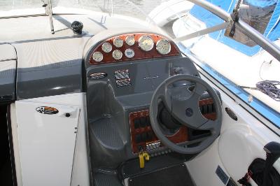 Bayliner 275