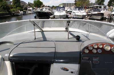 Bayliner 275