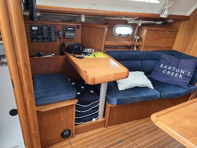 Jeanneau Sun Odyssey 37