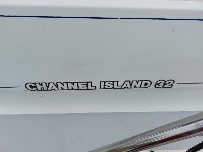 Channel Island 32
